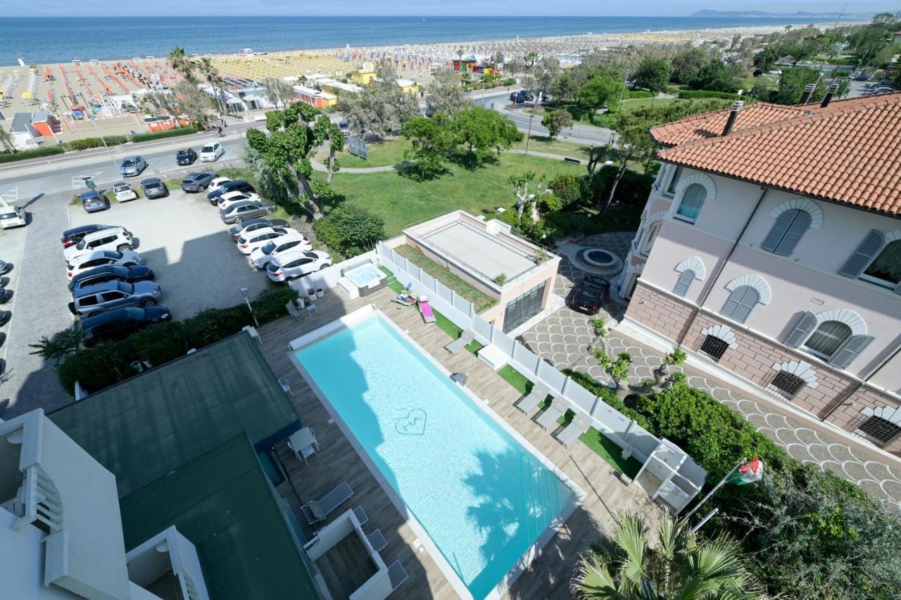 Hotel Aristeo Rimini Exterior photo